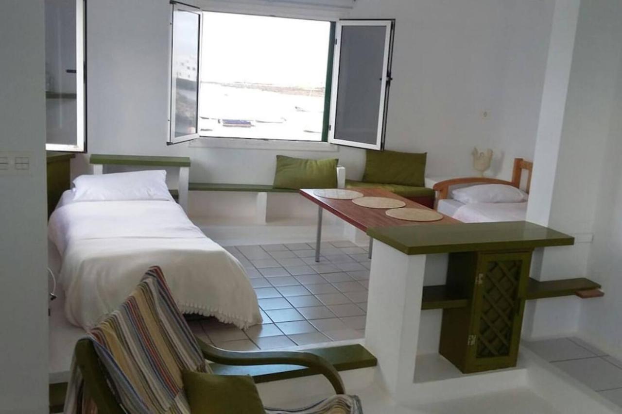 Apartamentos Los Vientos Orzola Exterior photo